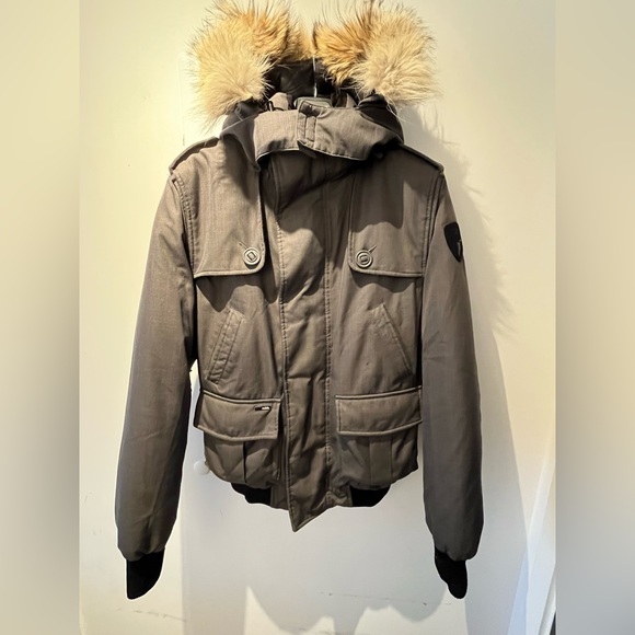 Nobis Down Coat (short) - Picture 2 of 14